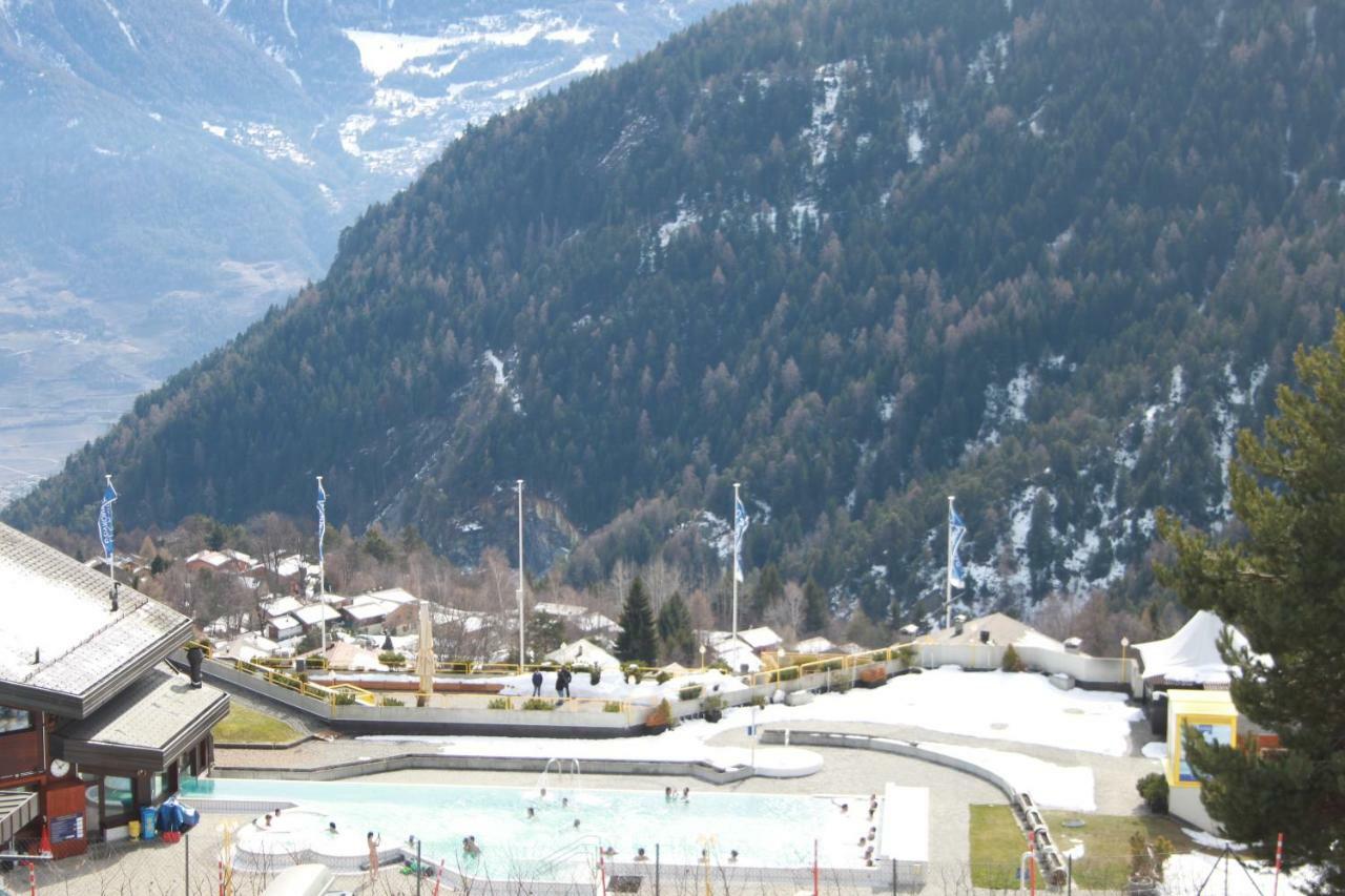 Appartement Dans Le Centre Thermal Les Sources אוברונאז מראה חיצוני תמונה